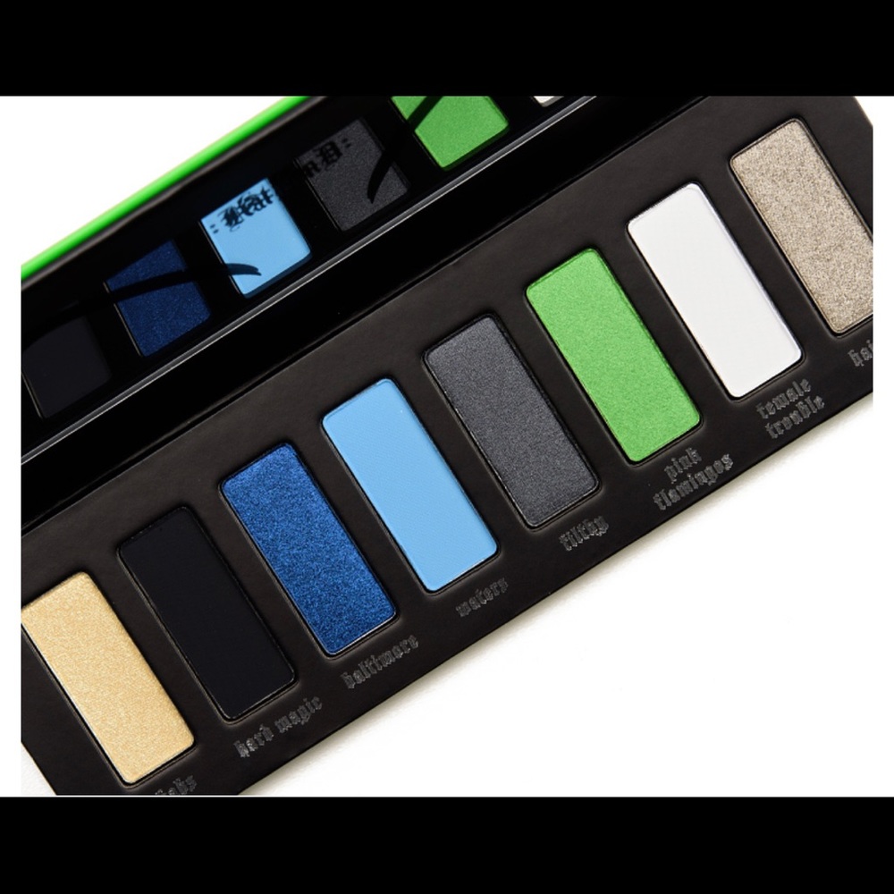 Kat Von D I Am Divine Eyeshadow Palette - Picture 2 of 5